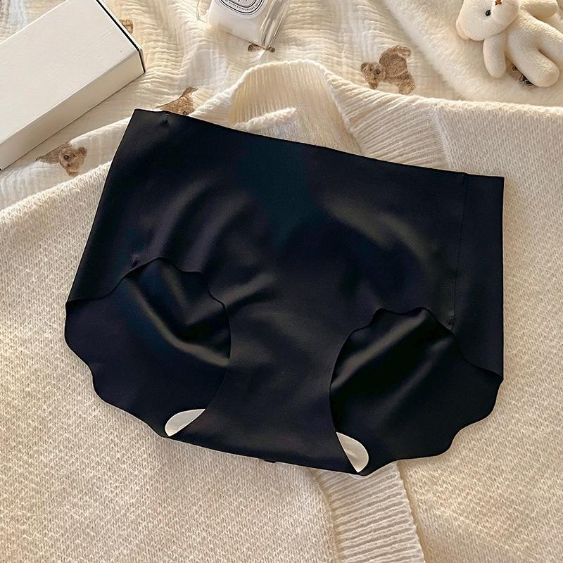 Women's Spring and Summer Camellia Fragrance Milk Skin 10A Antibacterial Extended Crotch Ice Silk No Trace Briefs