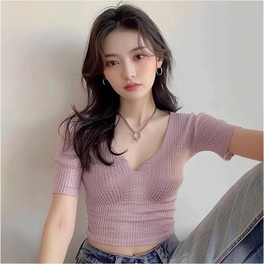 Exquisite Summer V-Neck Knit Top – Sweet & Spicy, Slim-Fit, Short-Sleeve Design for Women