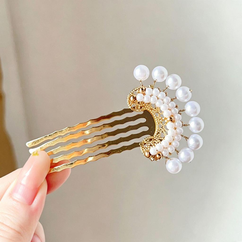 Vintage Pearl Hair Comb Headdress: Women's Ancient Style Updo Accessory