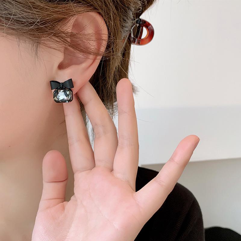 jewelry fashion Black Bowknot Cube Crystal Earring Square bow Earrings for Women Pretty gift