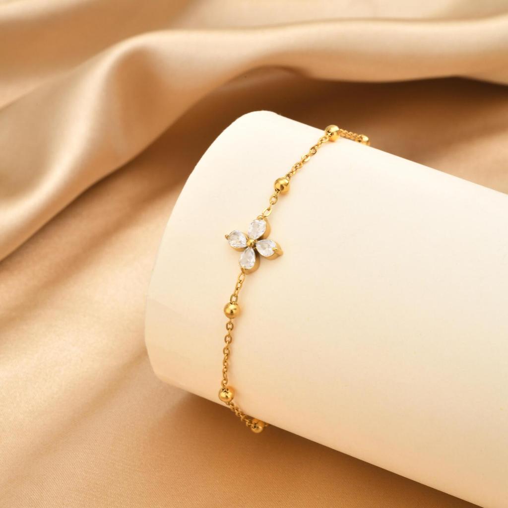 Four Leaf Clover Pendant Necklace for Women White Zircon Bead Chain Stainless Steel Waterproof Party Dainty Trend