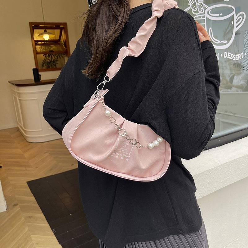 Today's popular underarm bags for women's autumn niche pleated cloud chain bags for women's tide