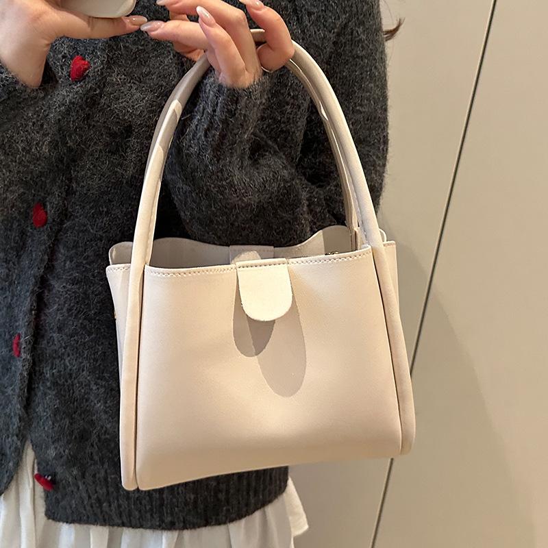Simple Design, Portable Bucket Bag, Lychee Pattern, Commuting To Work, Retro Vegetable Basket, Large-capacity Messenger Bag.