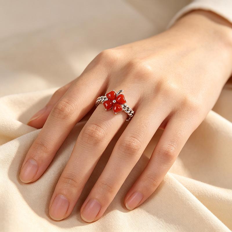 Elegant Southern Red Four-Leaf Clover Women's Adjustable Ring – Creative and Versatile Fashion Accessory