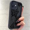 Schwarze Schmetterlings-Rillen-Hülle für iPhone 14/15/16/17 Pro Max