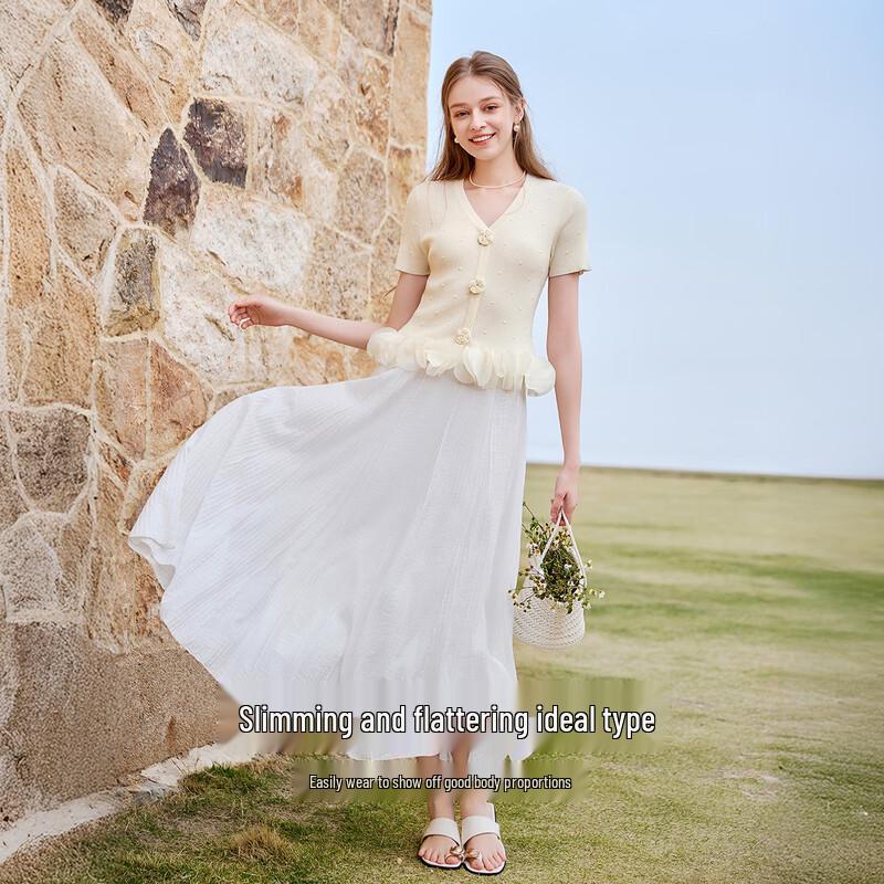 Women's Elegant V-Neck Knit Short-Sleeve Top