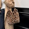 Yogodlns Retro Tote Bag Leopard Print Adjustable Strap Shoulder Bag Large Capacity Crossbody Bag Casual Outings