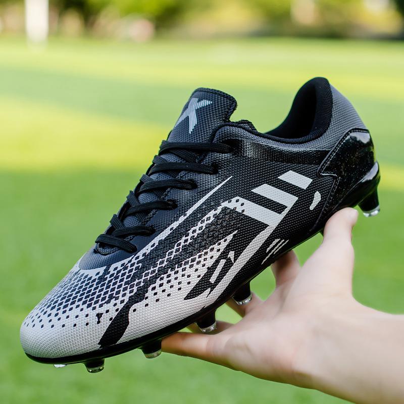 

Футбольные бутсы мужские новые длинные шипы сломанные шипы детские кроссовки корейская версия большой размер тренировочные специальные кроссовки 45