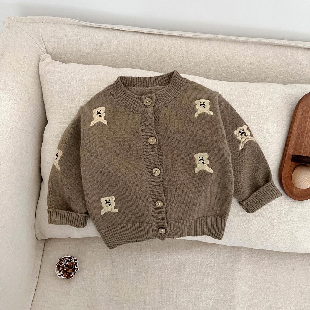 2025 New Spring Korean Boys' Knitted Cardigan Set – Stylish & Cute for Autumn