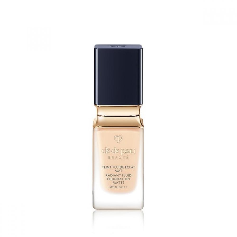 Cl De Peau Beaut Сияющая жидкая тональная основа Матовая M I10