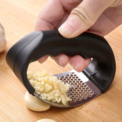 Stainless Steel Garlic Press, Manual Curved Garlic Masher, Garlic Masher, Garlic Squeezing Machine