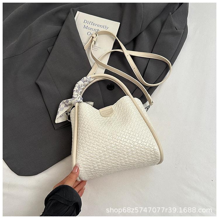 

Handbag bag women s 2025 new niche fashion bucket bag versatile one-shoulder crossbody bag textured casual handbag белый