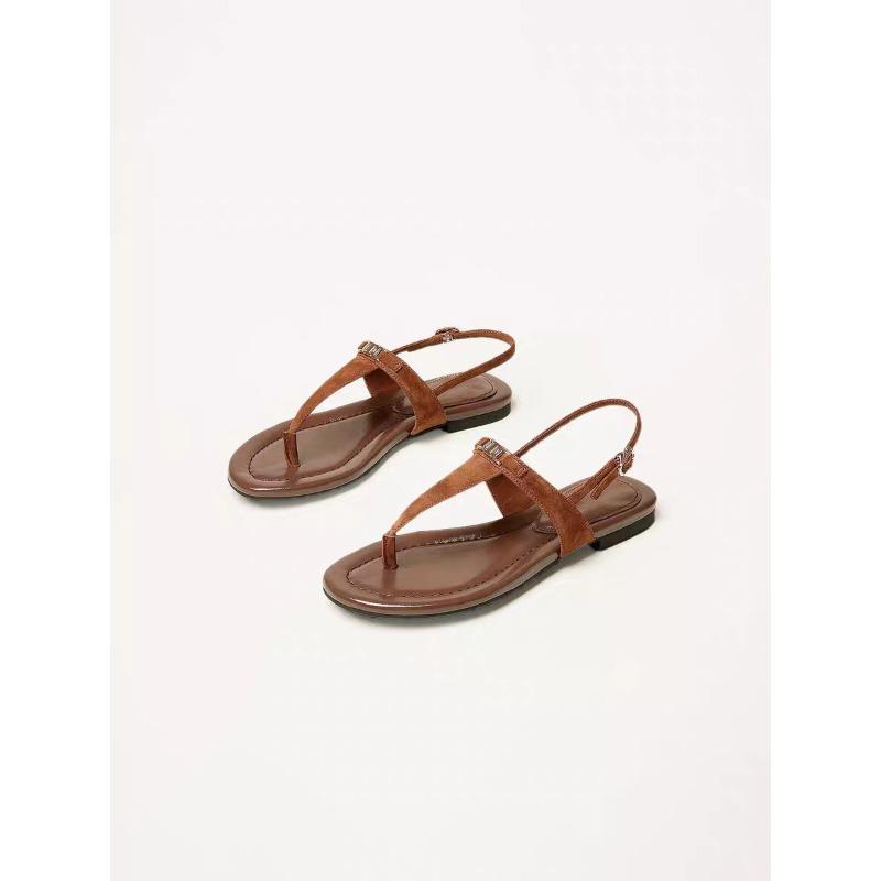 Flat-bottomed herringbone pinch sandals women's new summer wear beach fashion vacation wind pinch toe cold slippers