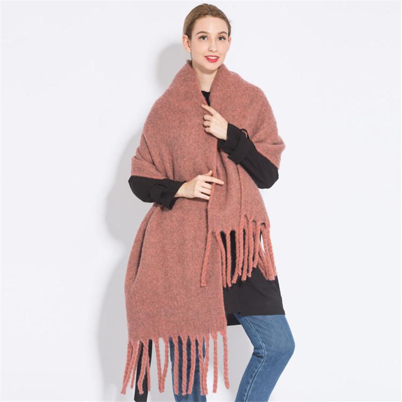 Winter Thick Warm Plaid Cape Wraps Female Bandana Pashmina Luxury Cashmere Womens Scarf Long Tassel Female Foulard Thick Blanket