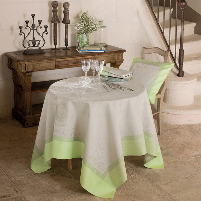 

Armand Tablecloth (Green Suite) Armand