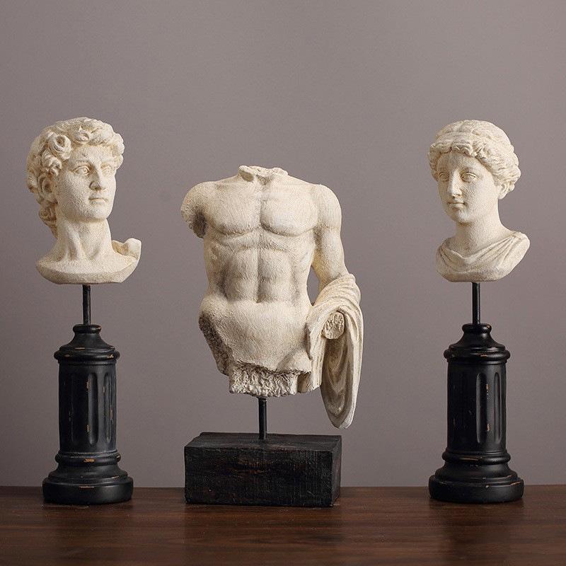 Nordic Male Nude Figure Sculpture Table Top Art Deco Sketch Resin Bodybuilding Figure Sculpture Ornament Aesthetic Decoration