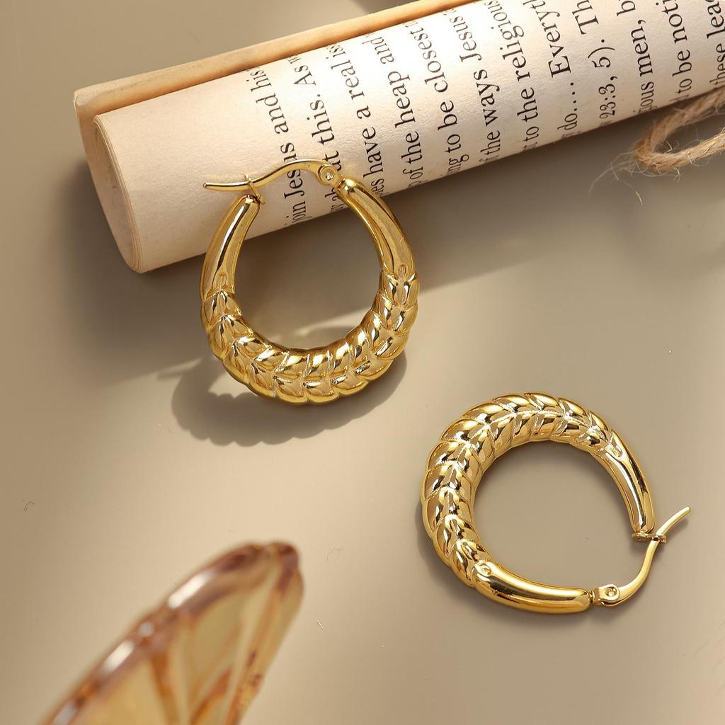 Gold Geometric Stainless Steel Earrings with Smooth Finish: Stylish, Simple, High-End Design