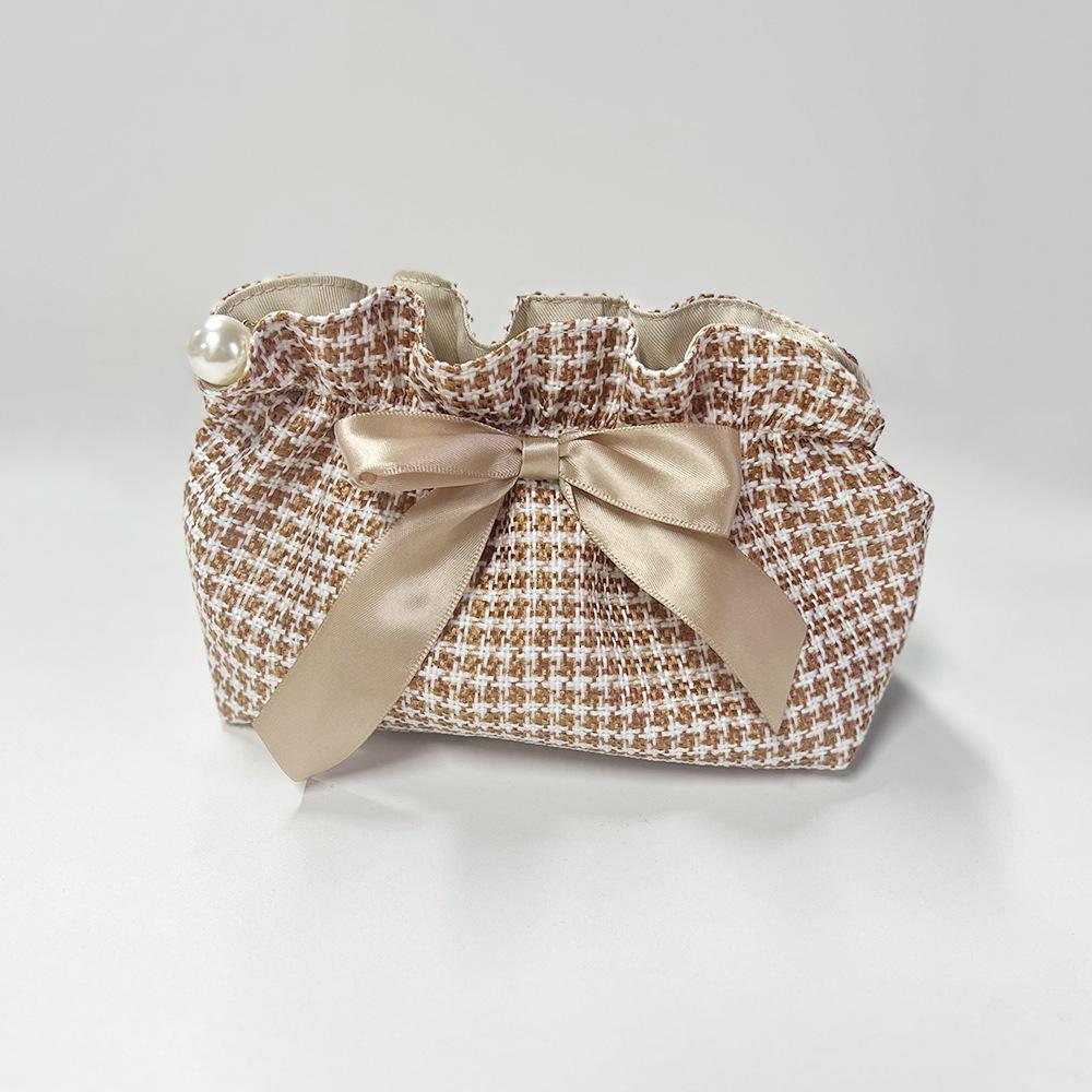 

Lattice Makeup Bag with Bowknot High-end Zipper Handbag Skin Care Product Storage Bag Small Bag Women Travel Storage Bag