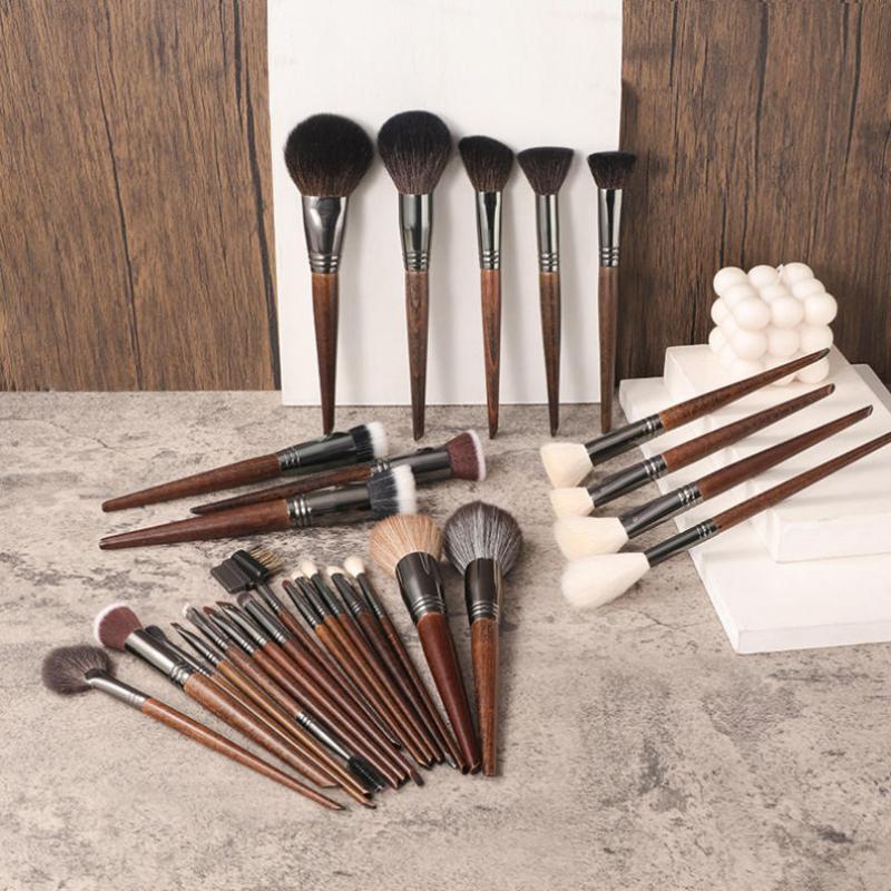 Professional Animal Hair Makeup Brush Set Complete Soft Bristles for Eyeshadow Lip Foundation Beginner Use