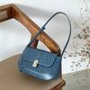 New Shoulder Bag Women's Versatile Retro Handbag To Work Commuter Women's Stereotype Niche Style Underarm Bag Women