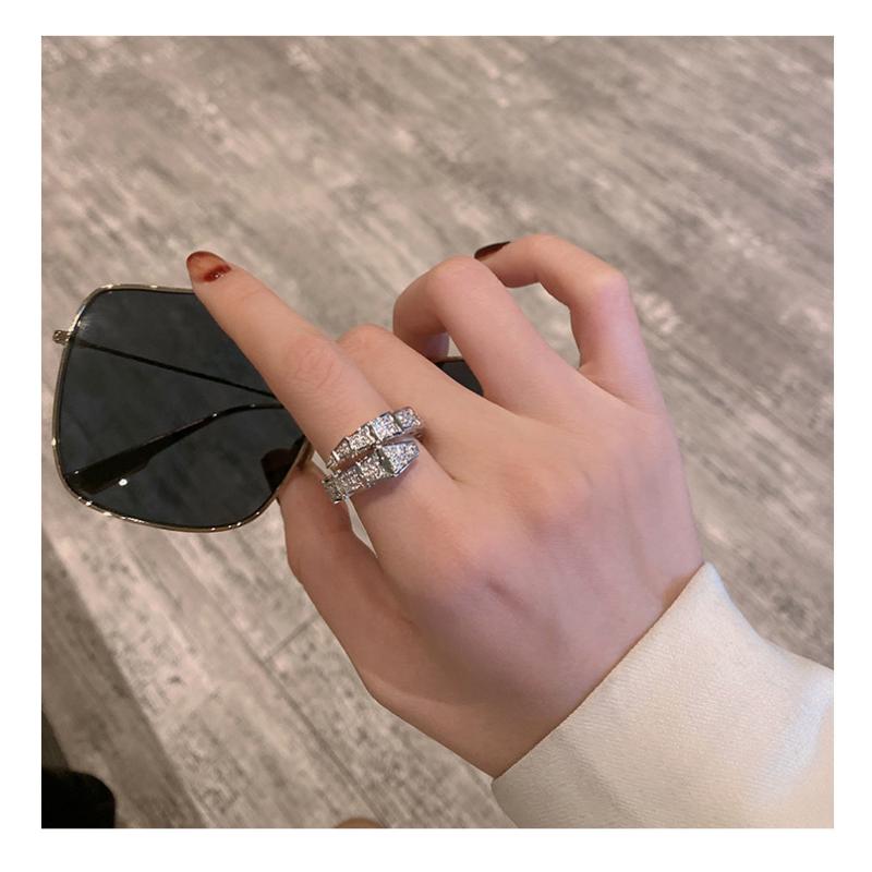 Luxury Diamond Snake-shaped Ring for Women Ins Fashion Finger Adjustable Ring Men Ring