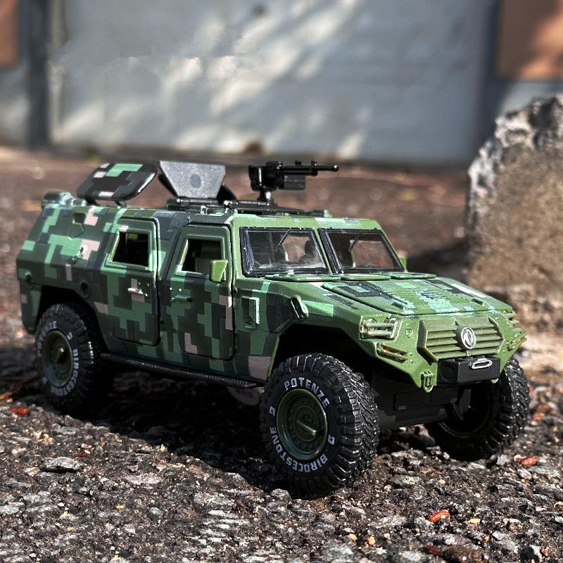 1:28 Legierung Refit Gepanzertes Auto Modell Druckguss Spielzeug Geländefahrzeug Panzer Modell Metall Polizei Explosionsgeschütztes Auto Modell Kinderspielzeug Geschenk