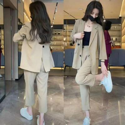 Plus Size Women's Stylish High-Waisted Two-Piece Suit: Casual Seven-Sleeve Jacket