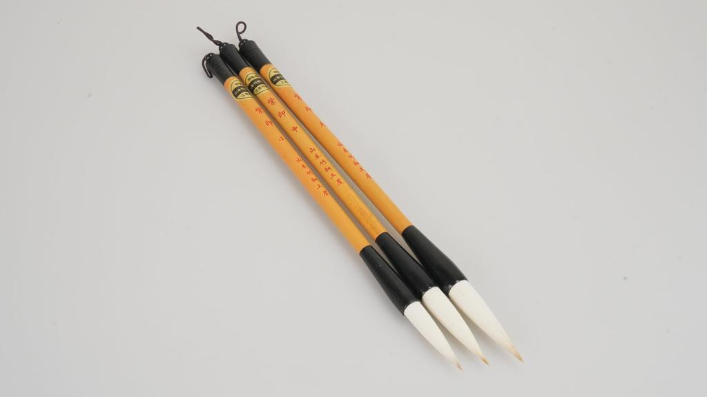 Yamamoto Takezaikuya Kalligraphie Lila Klein Mittel und Groß Perfekt für einen Erwachsenen Einfach zu benutzen für die Schule geeignet für Anfänger und Fortgeschrittene