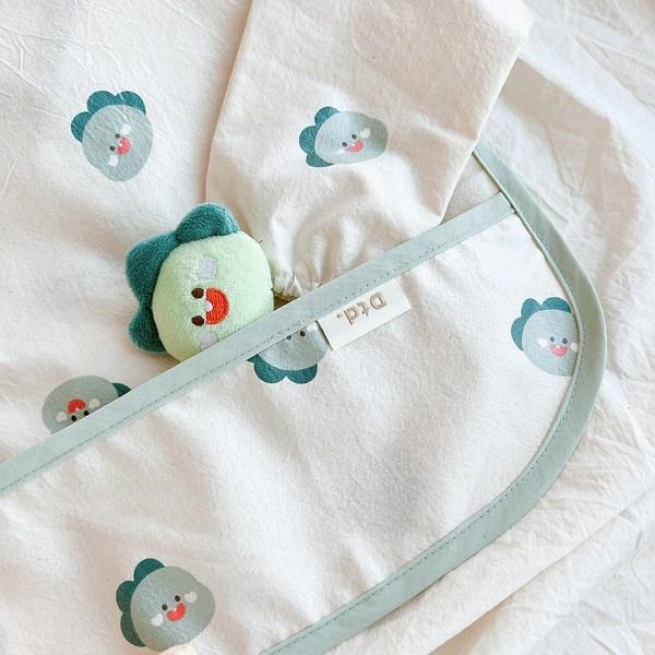 Dottu Dot djurvänner vattentät klänning babyhaklapp barnmat sängkläder, Happy Dotcom M_klänningstyp vattentät haklapp, 1 st