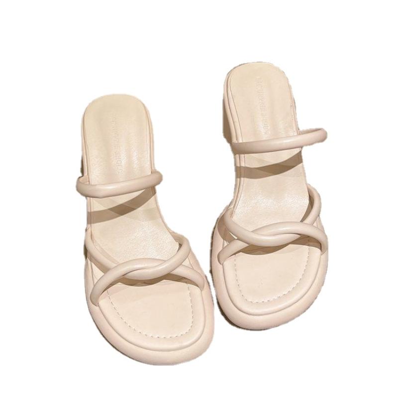 Women's Summer Cool Slippers 2024 Summer New Fashion Versatile Casual Thick with High Heels Retro French Niche Outdoors Sandals