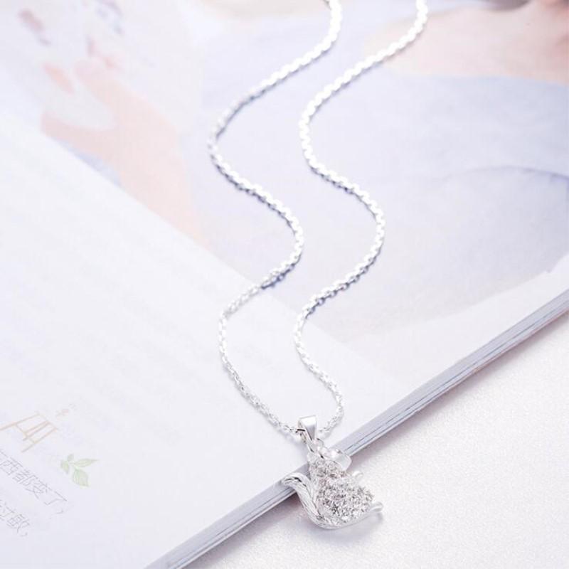 Neuer Eingang Beliebt Niedliches Tier Temperament 925 Sterling Silber Schmuck Kristall Kleines Eichhörnchen Weiblicher Anhänger Halsketten XL233