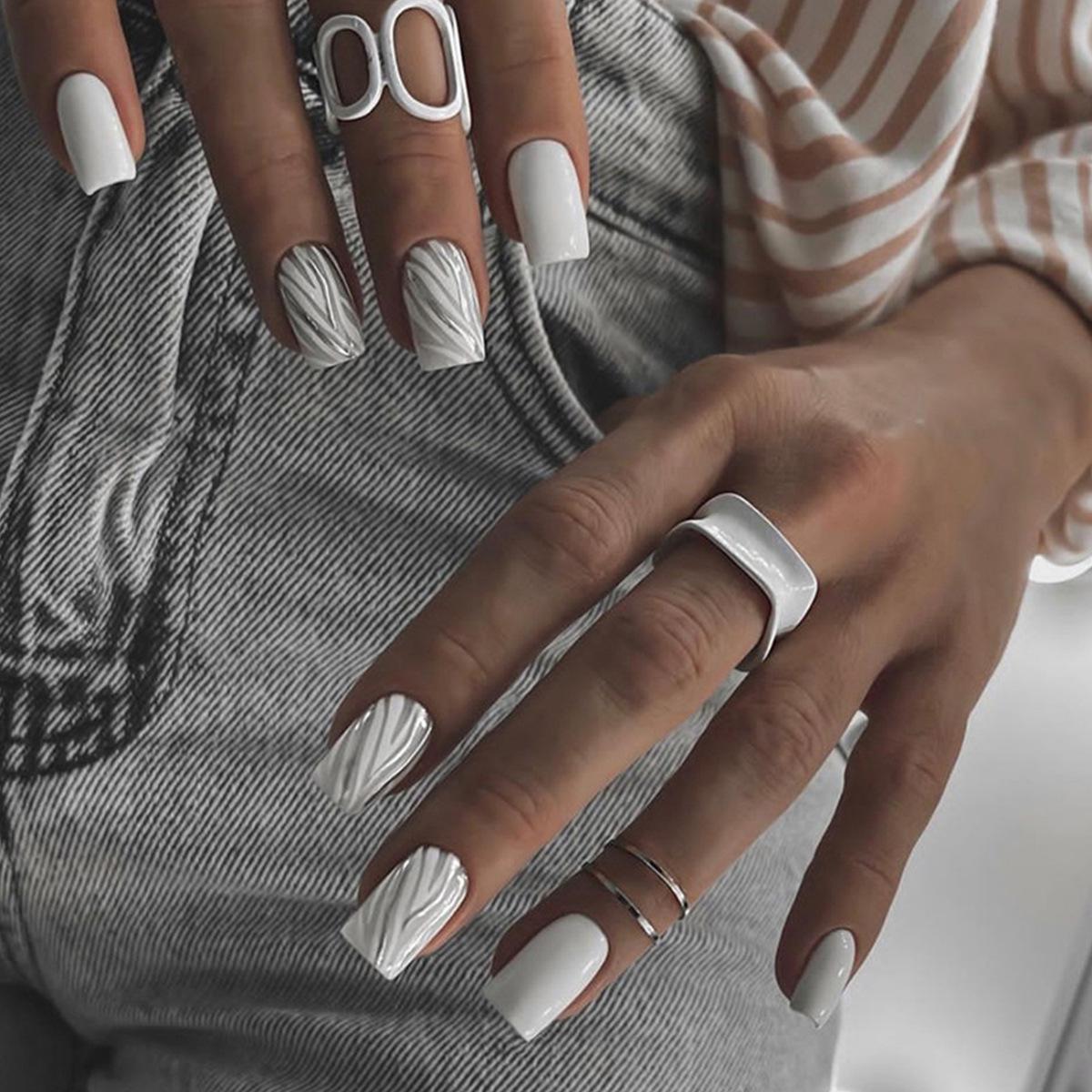 

Wearable Rectangular Press-On Nail Art Patches - Removable False Nails in Ins Style