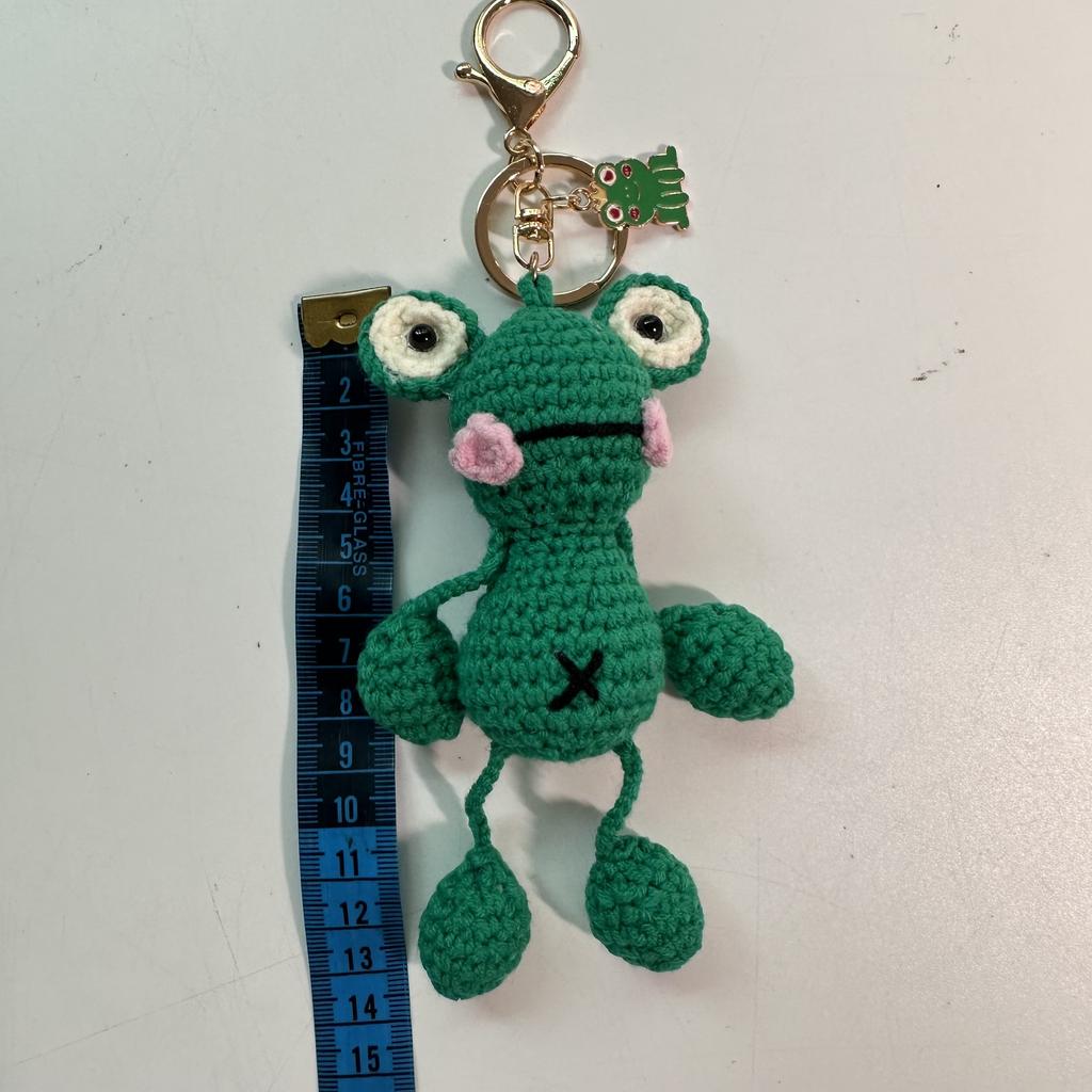 Pandantiv tricotat manual din lână Broscuță Desene animate Brelocuri Chei croșetate Pandantiv geantă Chei Păpușă tricotată manual Desene animate drăguțe Decor mașină geantă