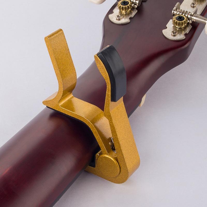 Gitarrkapo Högkvalitativ Aluminiumlegering Silver Snabbbytesklämma Nyckel Akustisk Klassisk Gitarrkapo för Tonjustering Gitarr