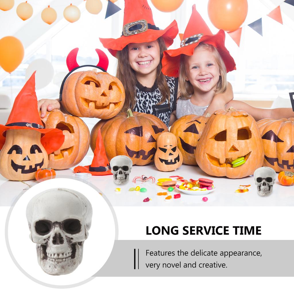 4Pcs Spooky Plastic Skull Ornament Halloween Decor Prop for Table Mantel Shelf Ktv Bar Haunted House Party Use