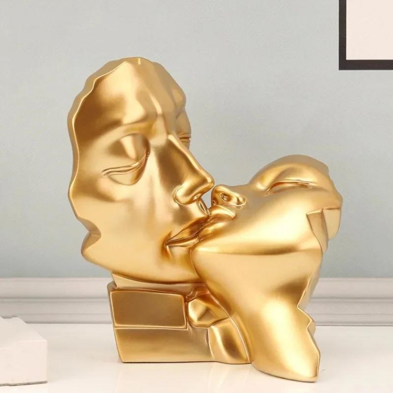 Resin Crafts Abstract Portrait Sculpture Couple Gold Head Ornament Wedding Gifts Resin Decorative Figurines Home Decoration
