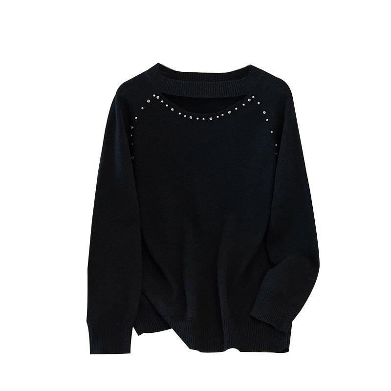 Plus Size Women's Thick Round Neck Sweater, Bust 150/160, Fits 200-350 Jin, Model 8062.