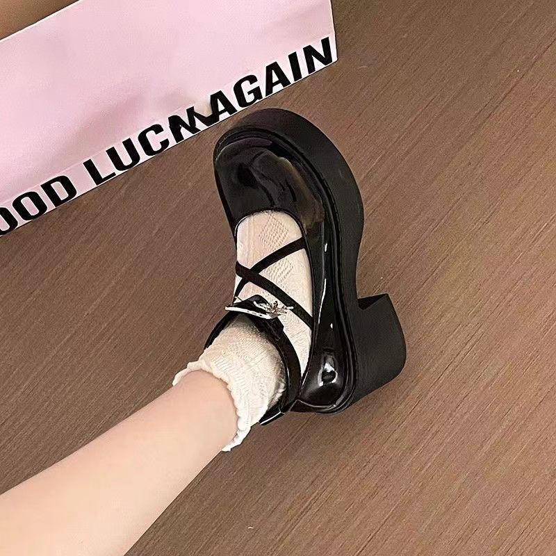 New One-word Buckle Retro Small Leather Shoes Women's 2025 Explosion Black Small French Mary Jane Women's Shoes