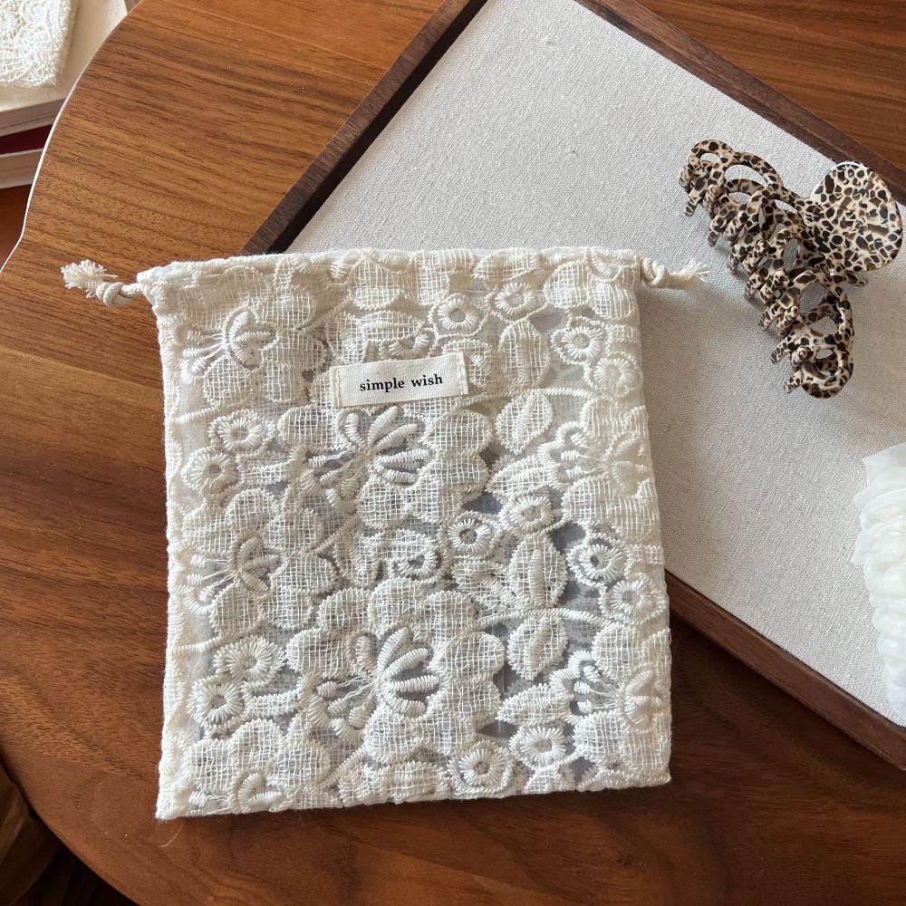 Vintage Beige Lace Embroidered Cosmetic Storage Bags Cotton Hollow Out Flower Drawstring Small Storage Bag Cloth Makeup Pouch