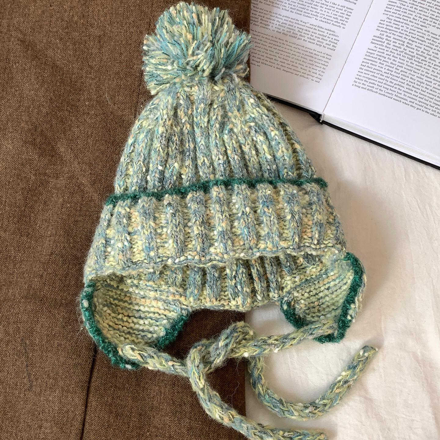 

Mixed color hairball knitted wool hat women s season warm big head circumference pullover hat showing small face cold ear protection hat One size fits all зелений