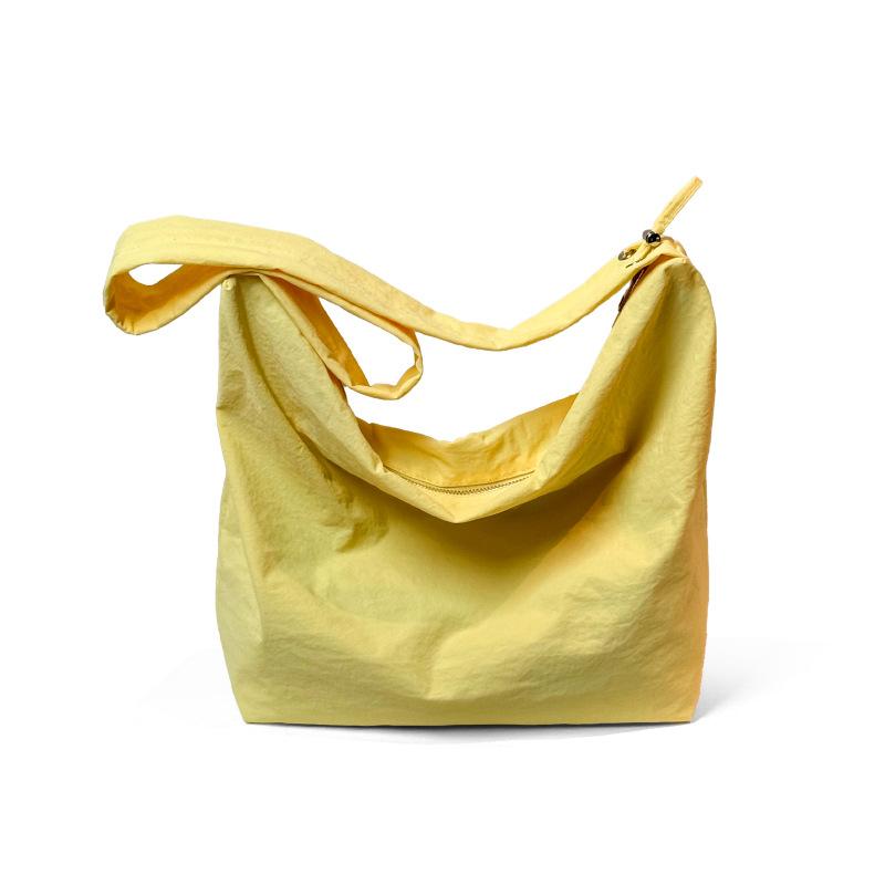 Korean new casual nylon tote bag simple and fashionable, large capacity one-shoulder versatile crossbody commuter bag