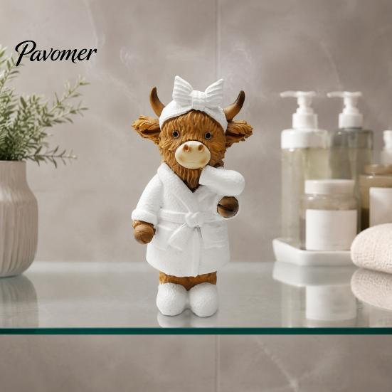 Environmentally Friendly Resin Decor Highland Cow Bathroom Figurine, Bathrobe Statue, Wateroroof Small Desktop Figurine Gift Animal Ornament for Sink