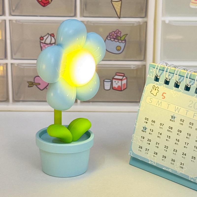 Mini LED Blume Nachtlicht Niedliche Kleine Tischlampe Schreibtischornament Nachttisch Schlafzimmer Ambientelichter Kinderspielzeug Kinder Feiertagsgeschenk