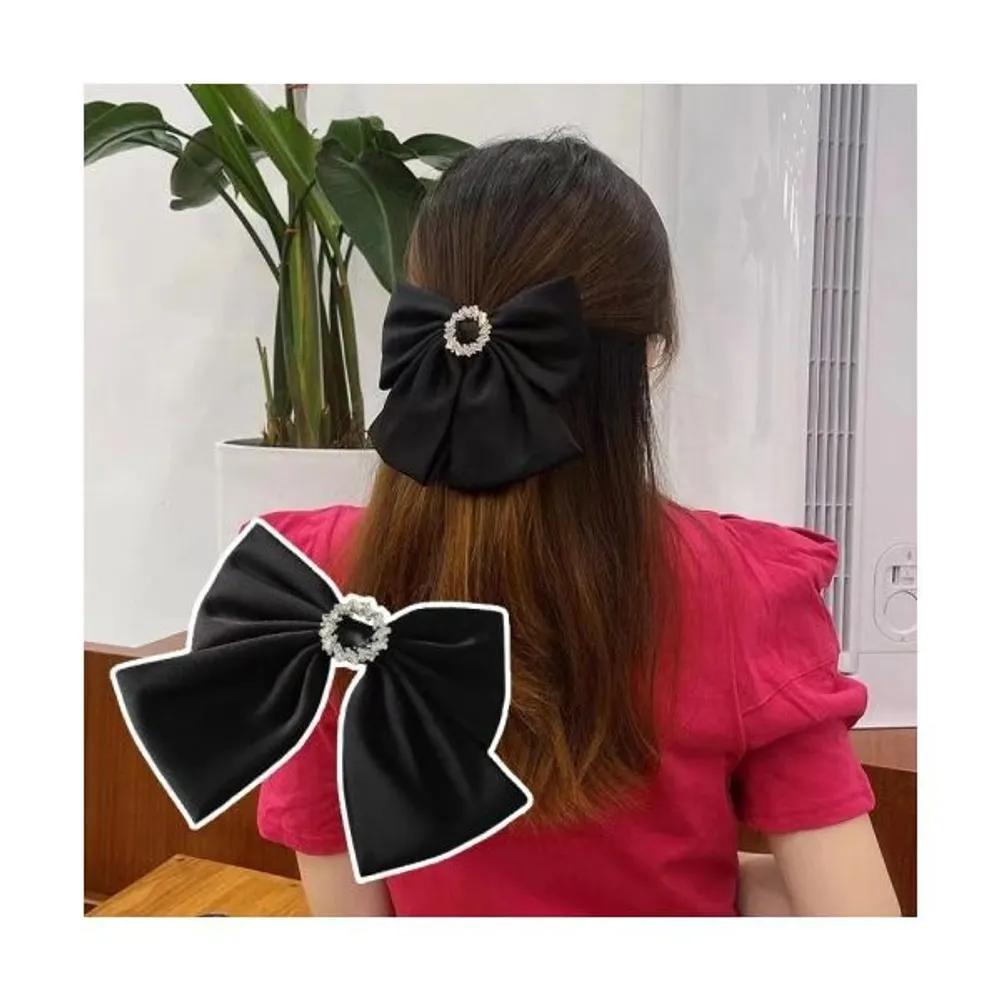 100647 Round Cubic Satin Ribbon Automatic Pin ELH-091 black