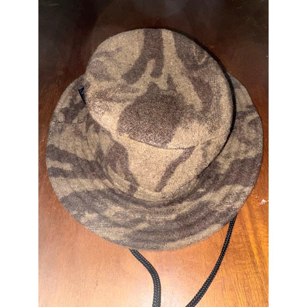 Used Colombia safari hat