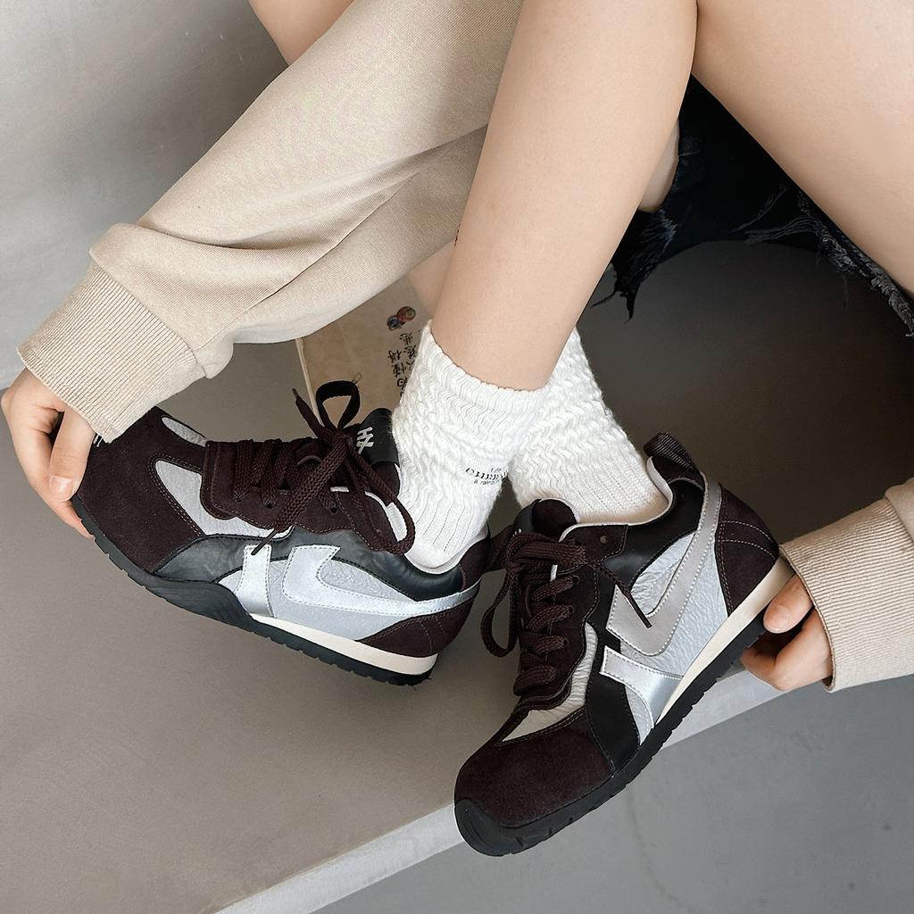Leather retro German training shoes women's autumn new light casual versatile Forrest Gump shoes flat sneakers women