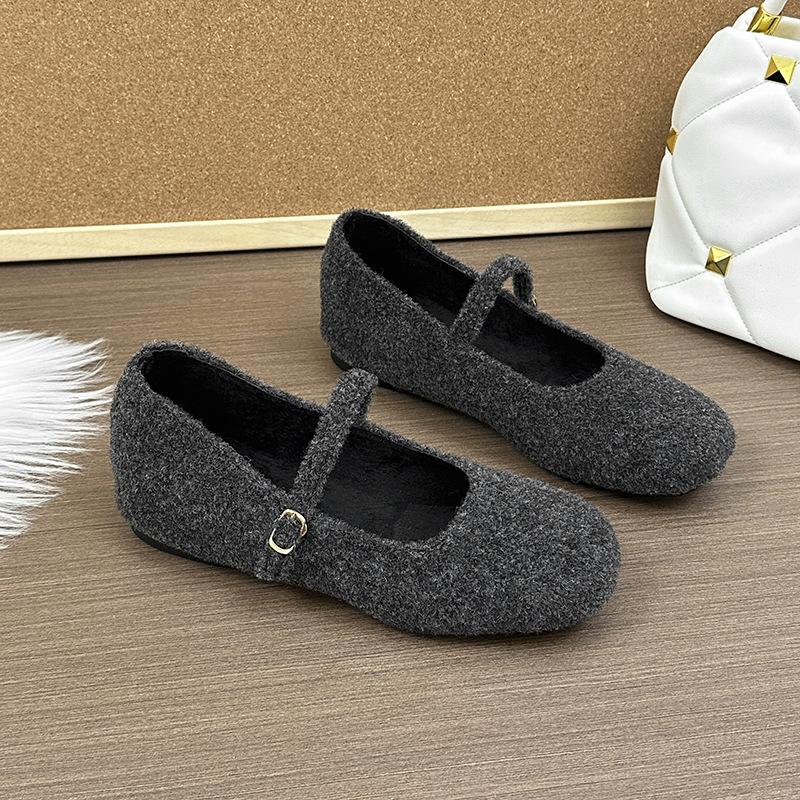 

Retro flat-bottomed woolen round head one-word buckle single shoes for women s 2025 autumn and winter new plush flat-bottomed Mary Jane Mao shoes 35