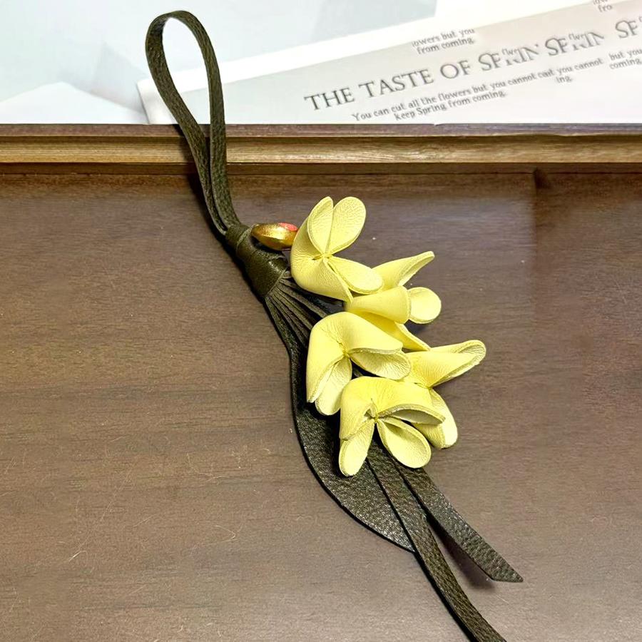 Подвеска-сумка Цветок Дизайн из Коровьей Кожи Изысканные Ручные Симуляции Сумок Подвеска Османтус Тюльпан Брелок Аксессуары для Сумок