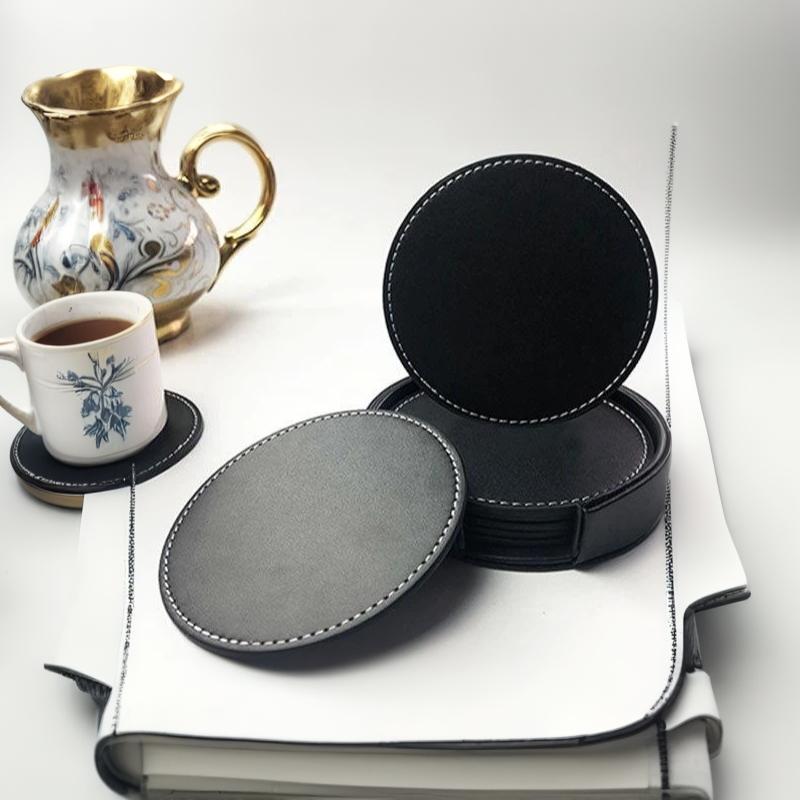 Doppelseitiges Leder-Getränkeuntersetzer-Set Saubere Nähte Hitzebeständige Kaffeetassenunterlage Leicht zu reinigen Holz-Tischzubehör