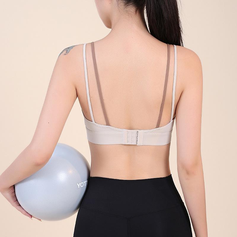 Color Block Women's Two-in-One Sports Bra with Slimming Back for Yoga, Dance, and Cycling